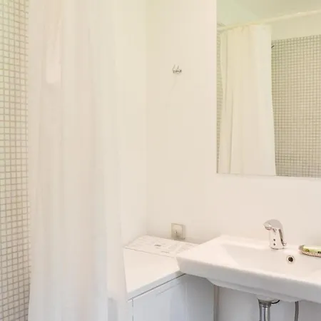 2 Bedroom Lovely In * גיללייה